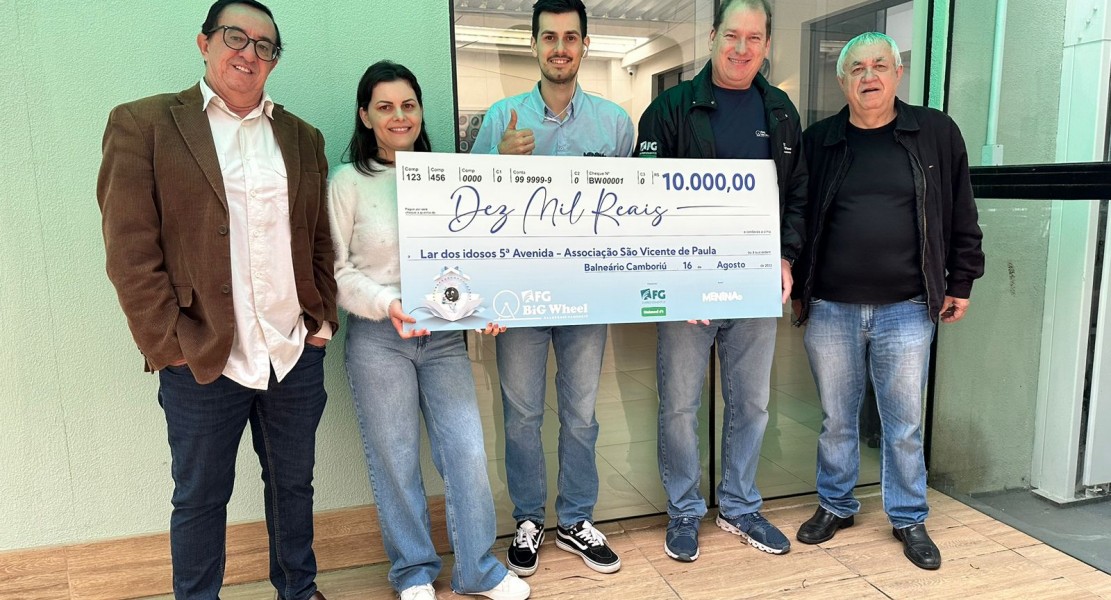 Rosan da Rocha, administrador voluntário, Dayane Rotta, diretora do Lar, Gerson Felipe, Rádio Menina, Fernando Marchiori, gerente geral FG Big Wheel, Arlindo Cruz, secretário da Pessoa Idosa