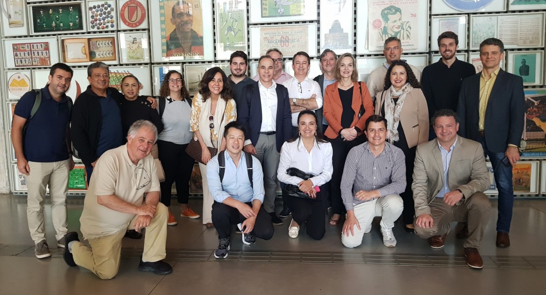 Participantes da Assembleia Geral do SINDEPAT em visita ao Museu do Futebol, na tarde de ontem