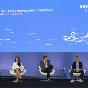 Artur Andrade, Roberta Werner, Alexandre Accioly, Sandro Fernandes e Sávio Neves
