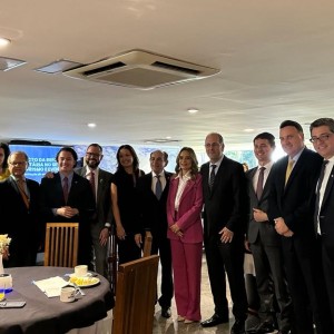 Encontro com senadores em Brasília - Movimento Vamos com Eventos e Turismo