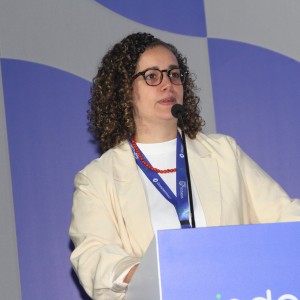 Talita Uzeda, do Grupo Cataratas, uma das mestres de cerimônia do Summit